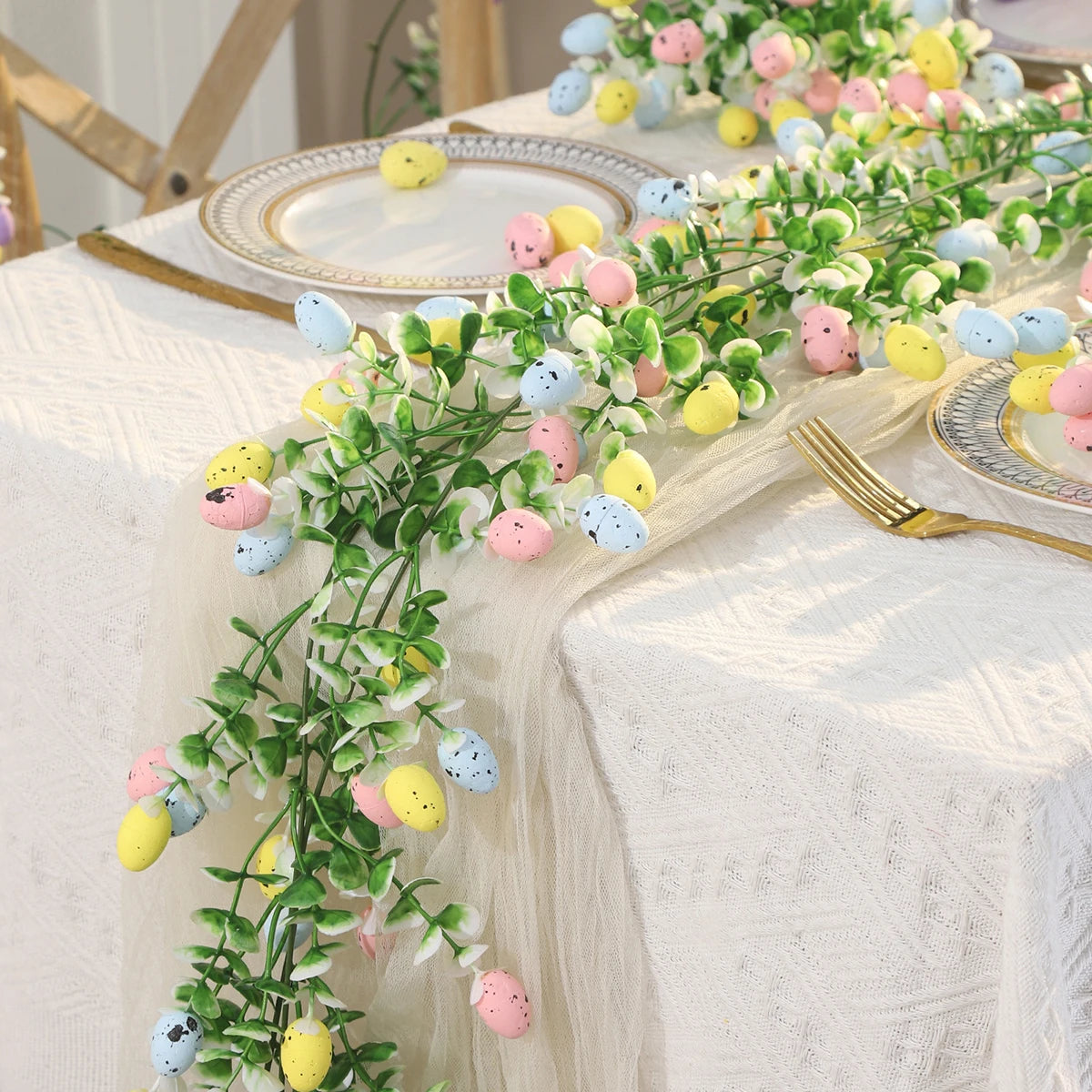 Cordão Decorativo de Ovos e Videira 2,10m