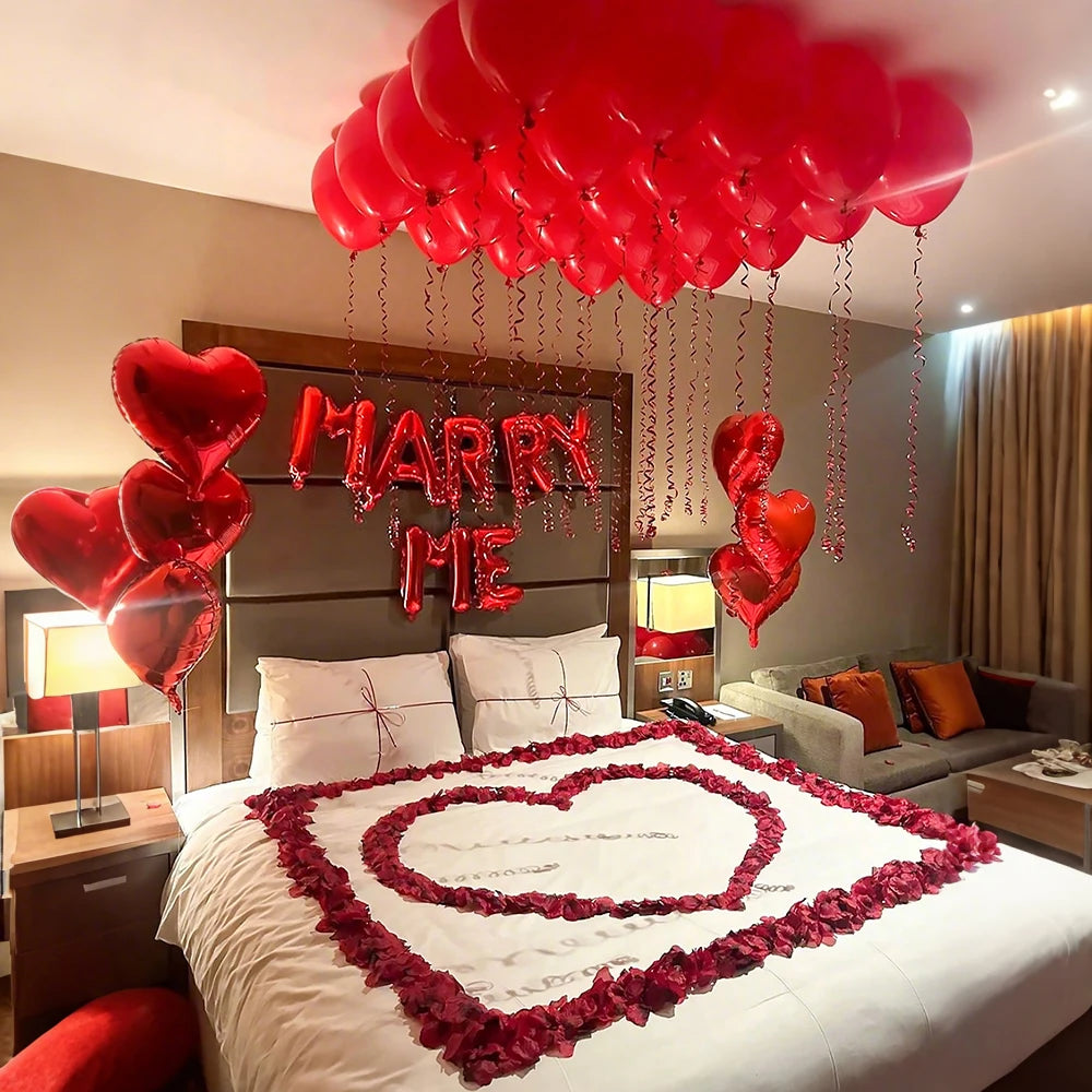 Kit Decoração "Marry Me" (Completo com 1000 Pétalas e Balões)