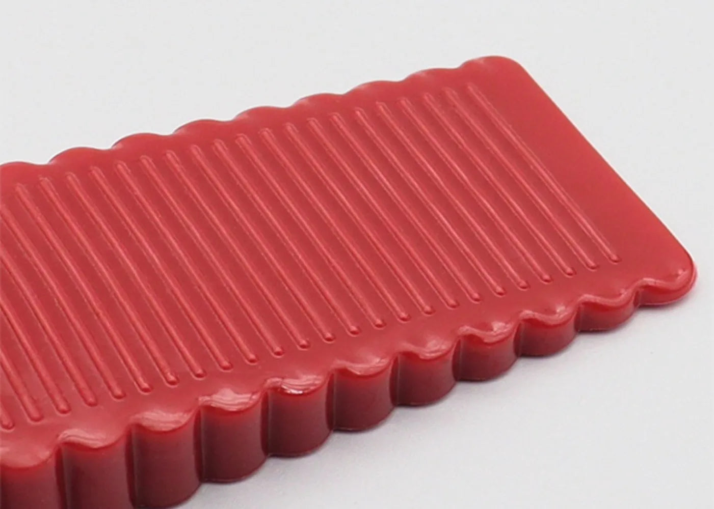 Peça anti-colisão para batente de porta