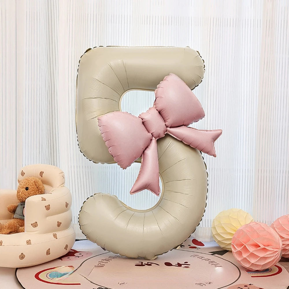 Balão de número com laço