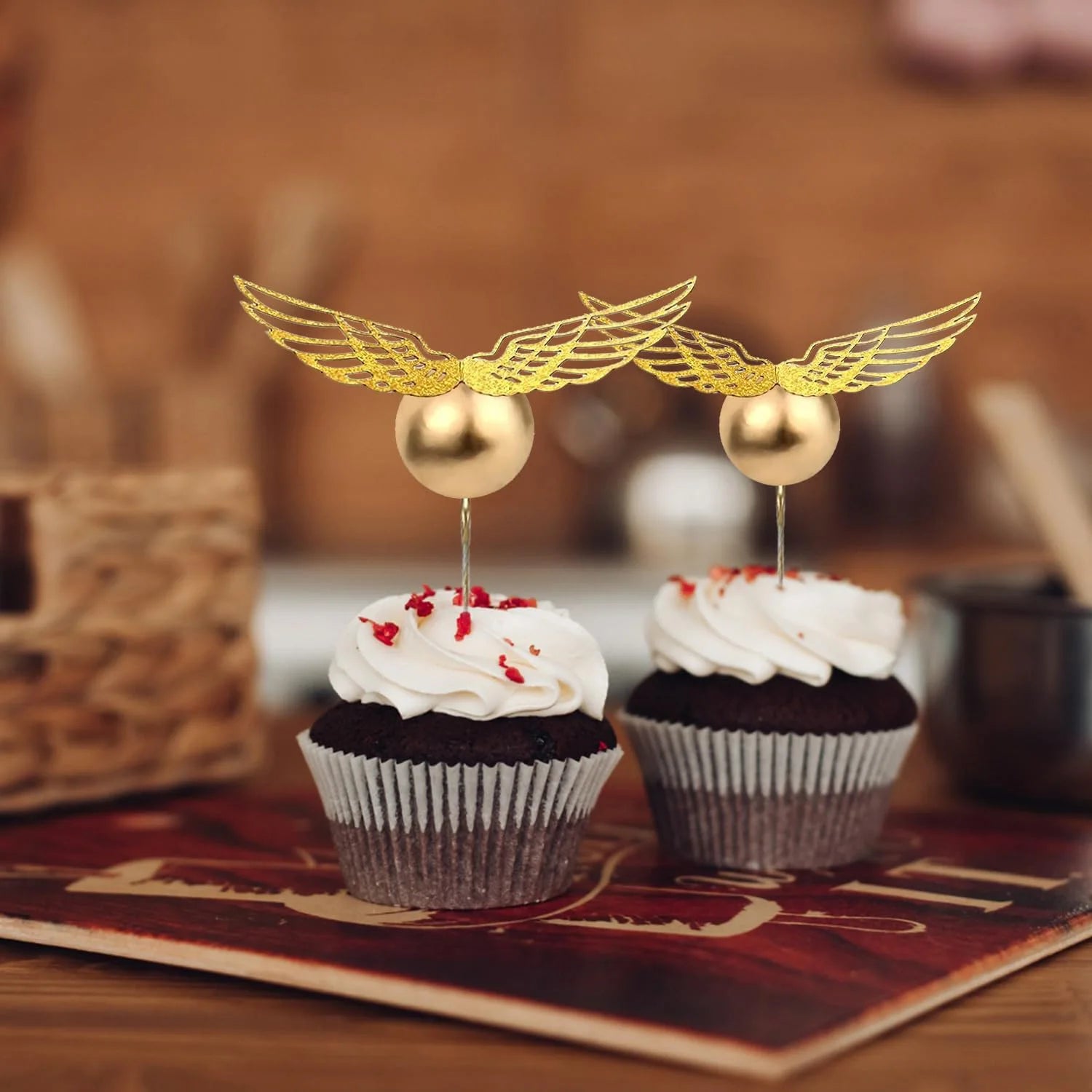 Kit 70 Toppers Pomo de Ouro