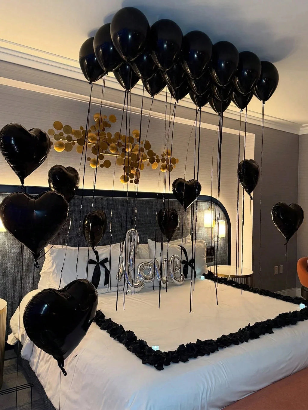 Combo Decoração de Festa Preto e Azul – Balões e Pétalas