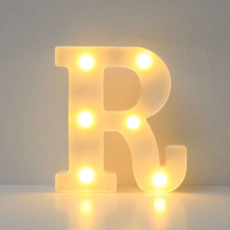 Letras e Números de LED (16cm) – Luminária Decorativa