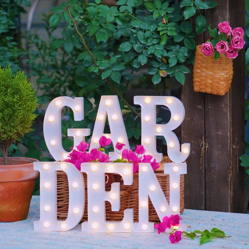 Letras e Números de LED (16cm) – Luminária Decorativa